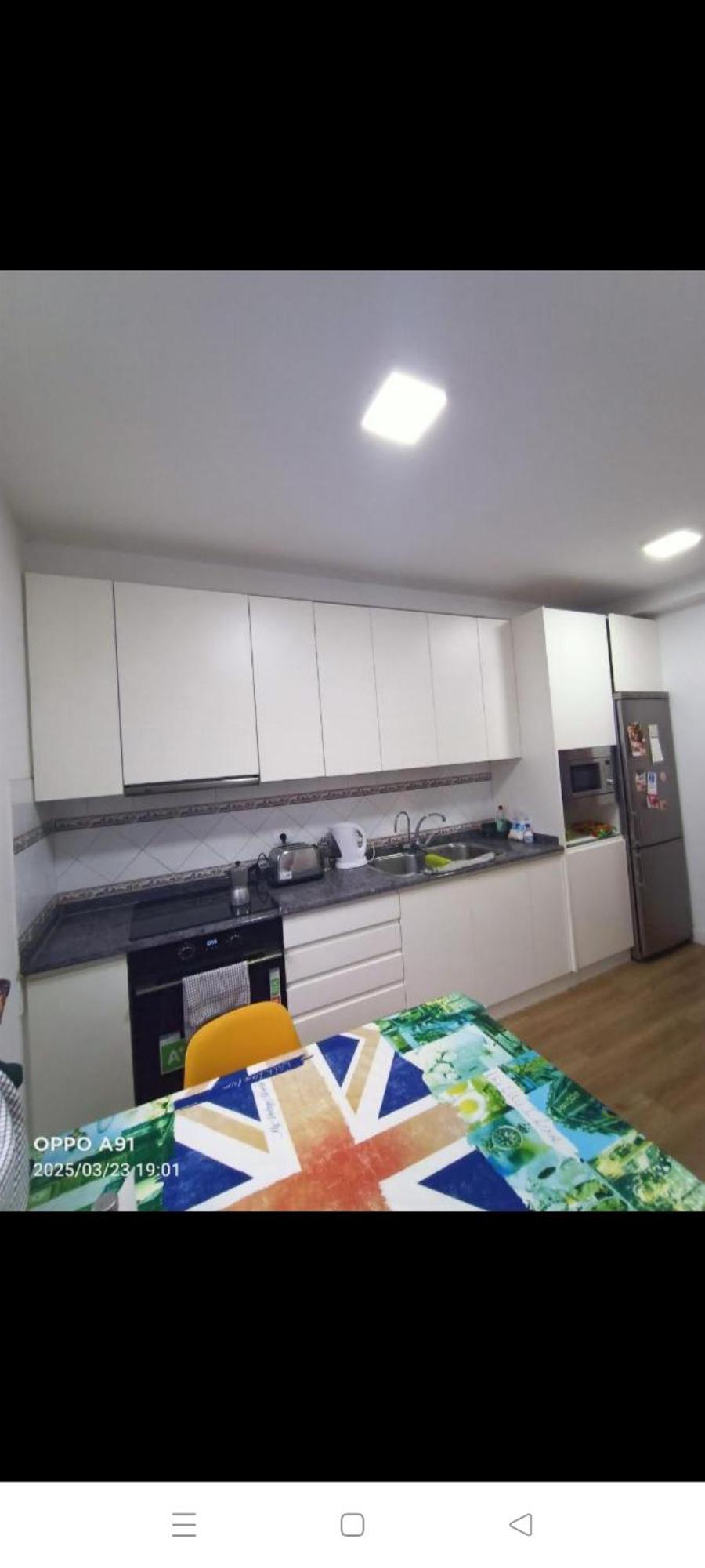 Habitacion Privada May Con Balcon Vecindario  Exteriér fotografie