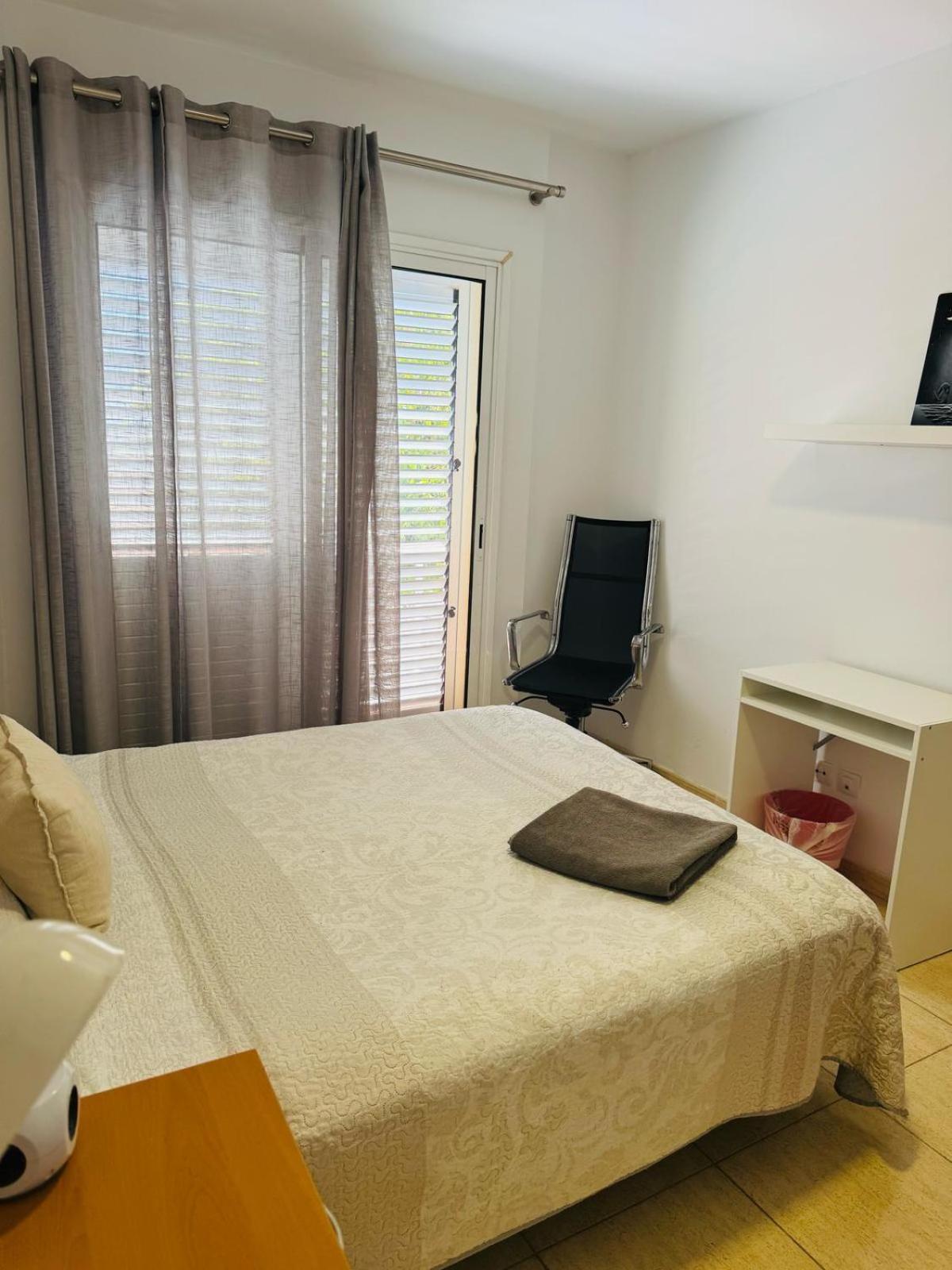 Habitacion Privada May Con Balcon Vecindario  Exteriér fotografie